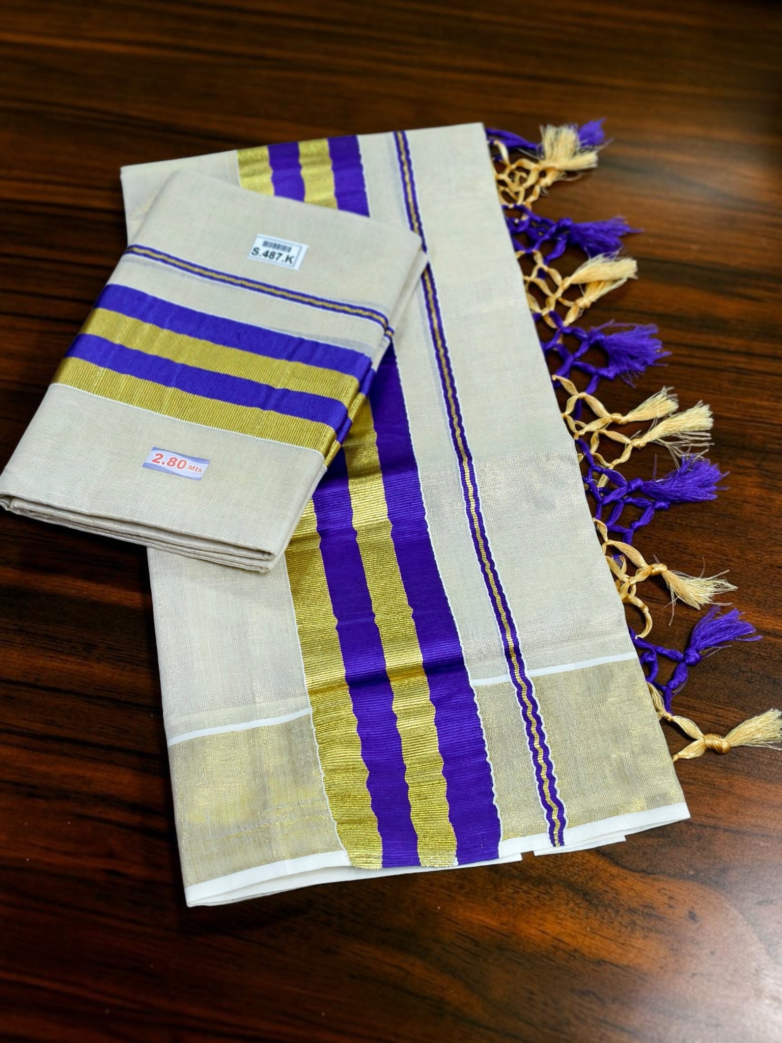 Tissue set Mundu with Color Border extra length