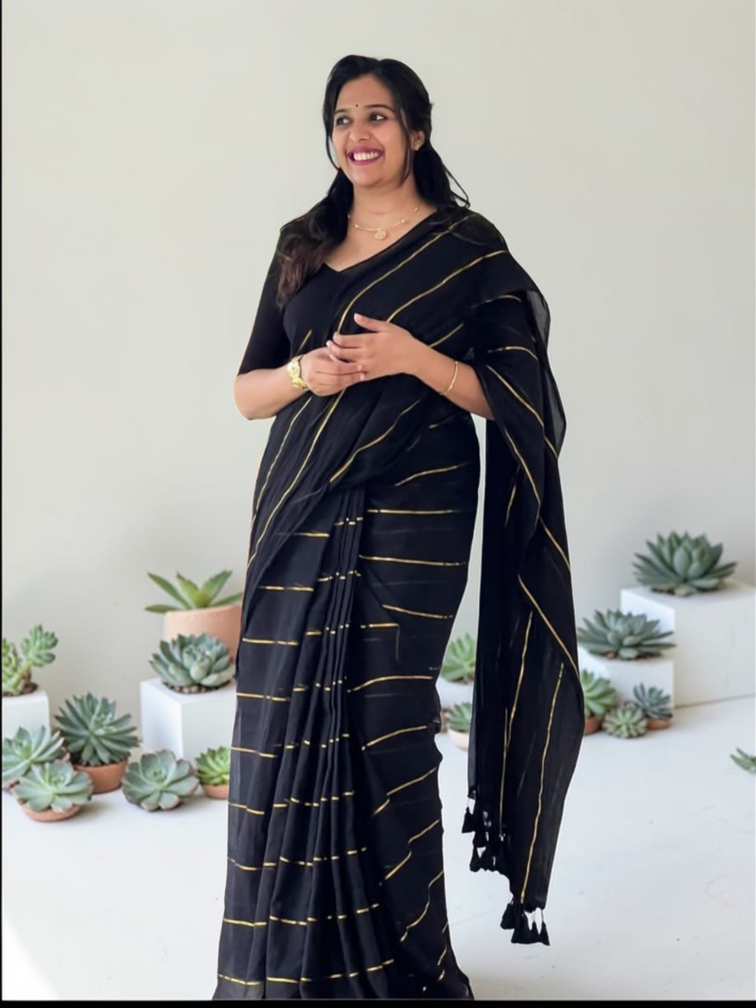 Black mul mul full gold line saree _high quality with tussles