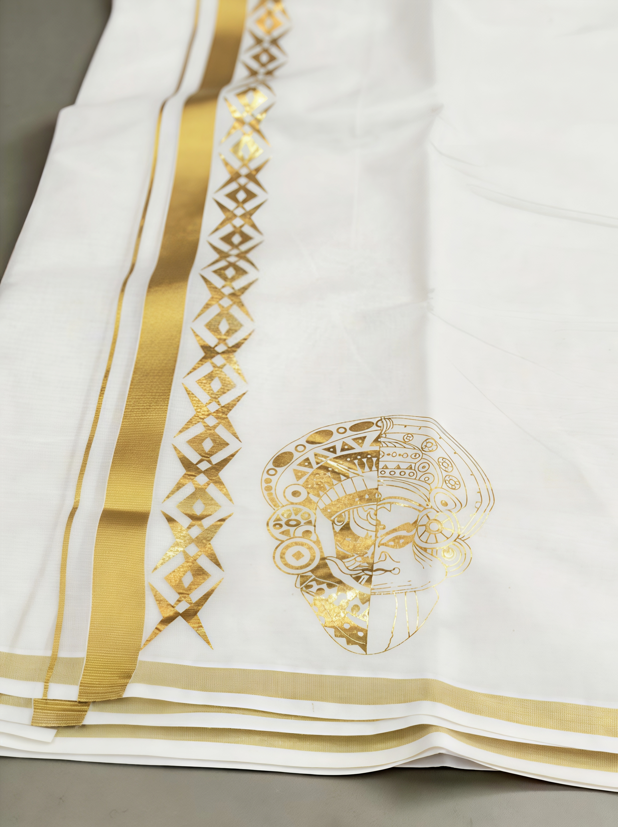 Mens Golden special dhoti for special occasions 4 meter