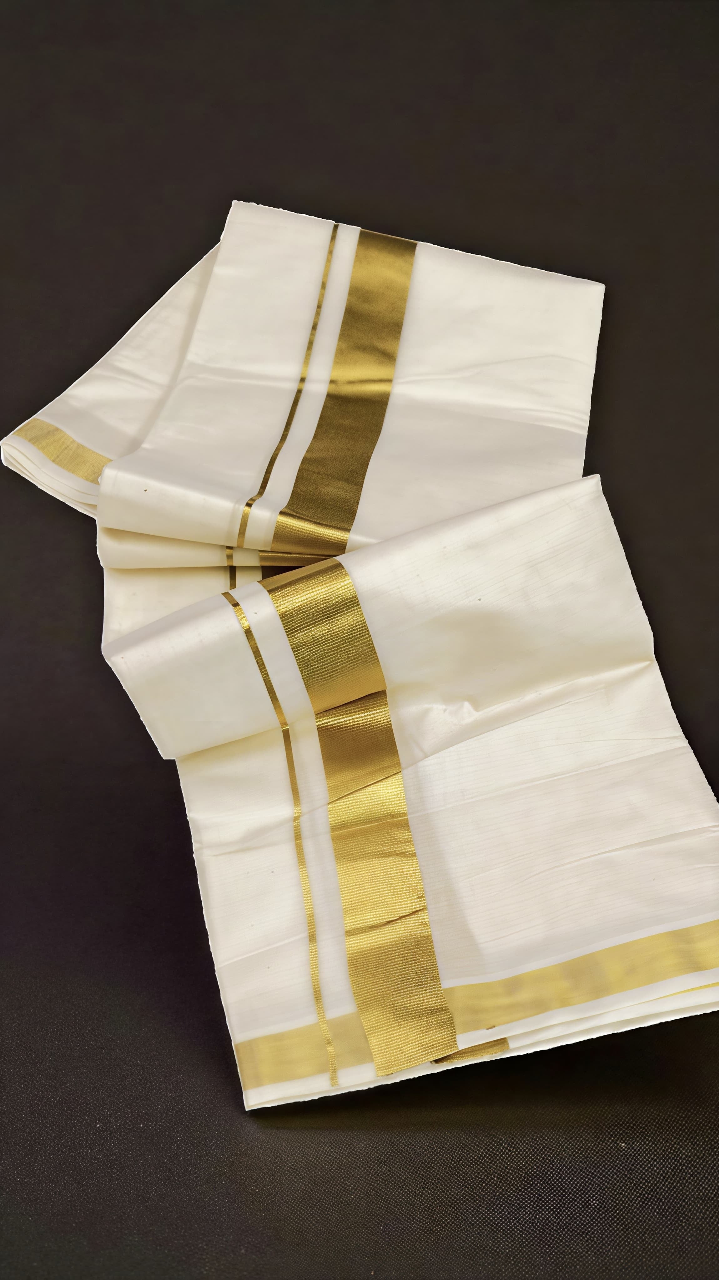 Kuthampully 1.5" inch Kasavu Dhoti 4 meter