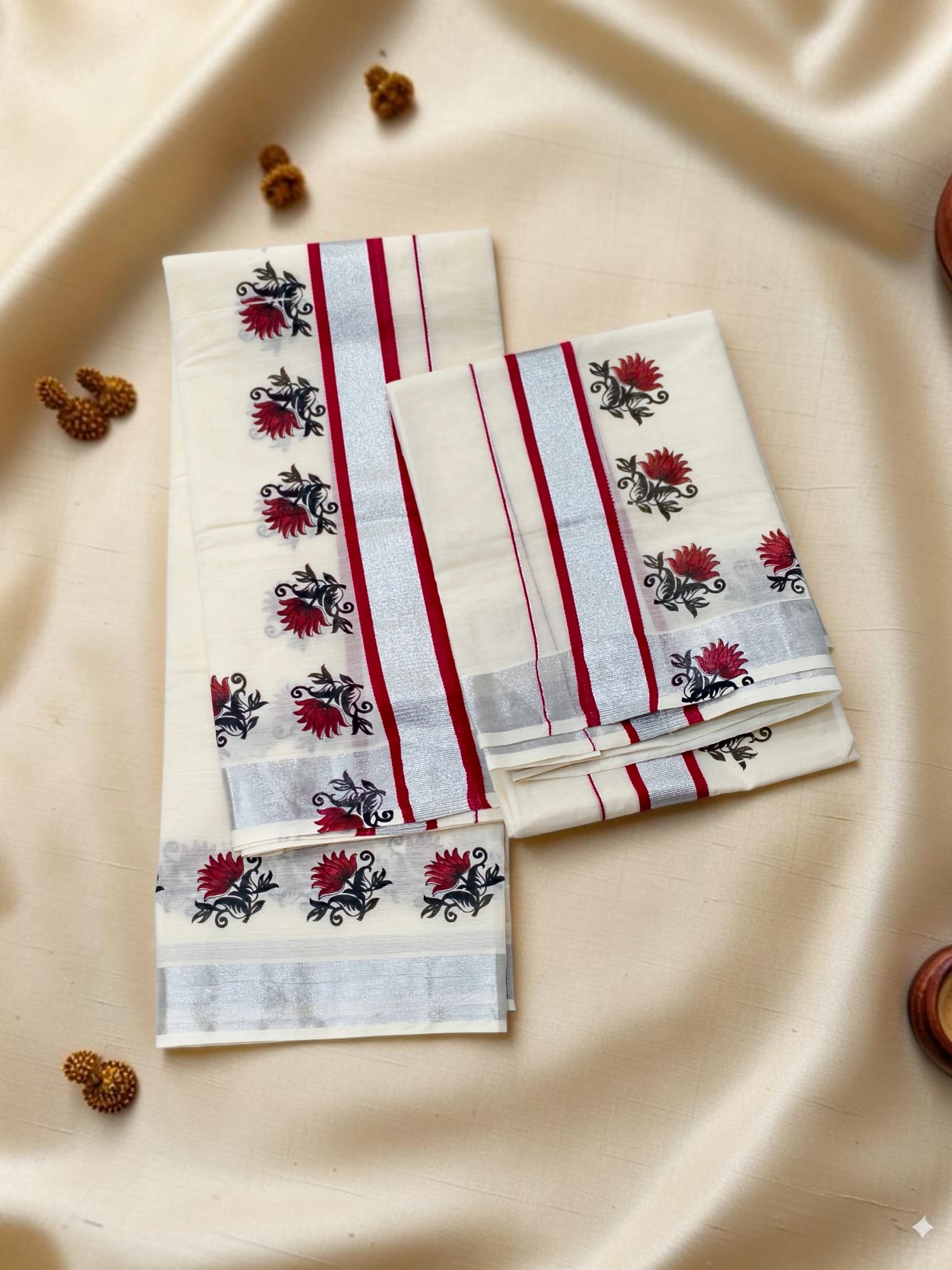 Lotus print set mundu / kerala set mundu