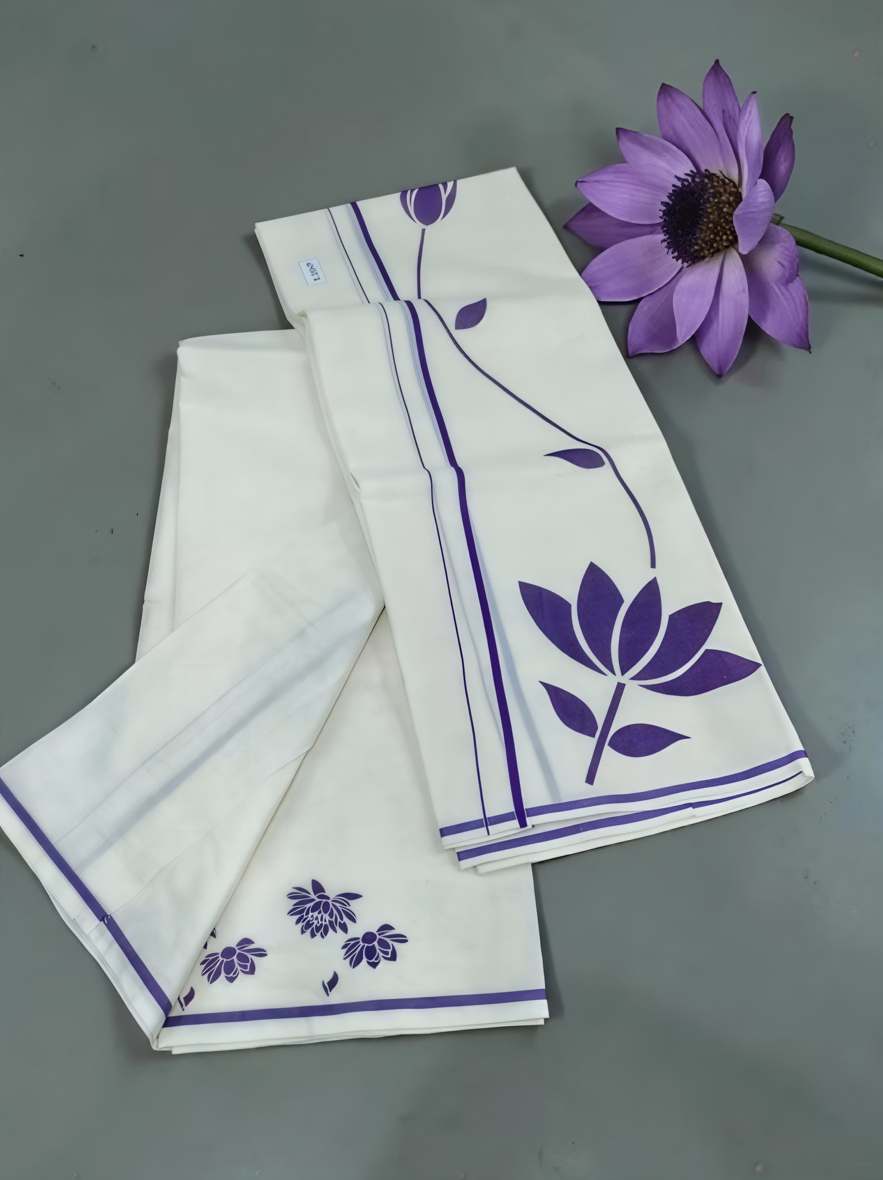 Puliyirakara set mundu with new trend exclusive model