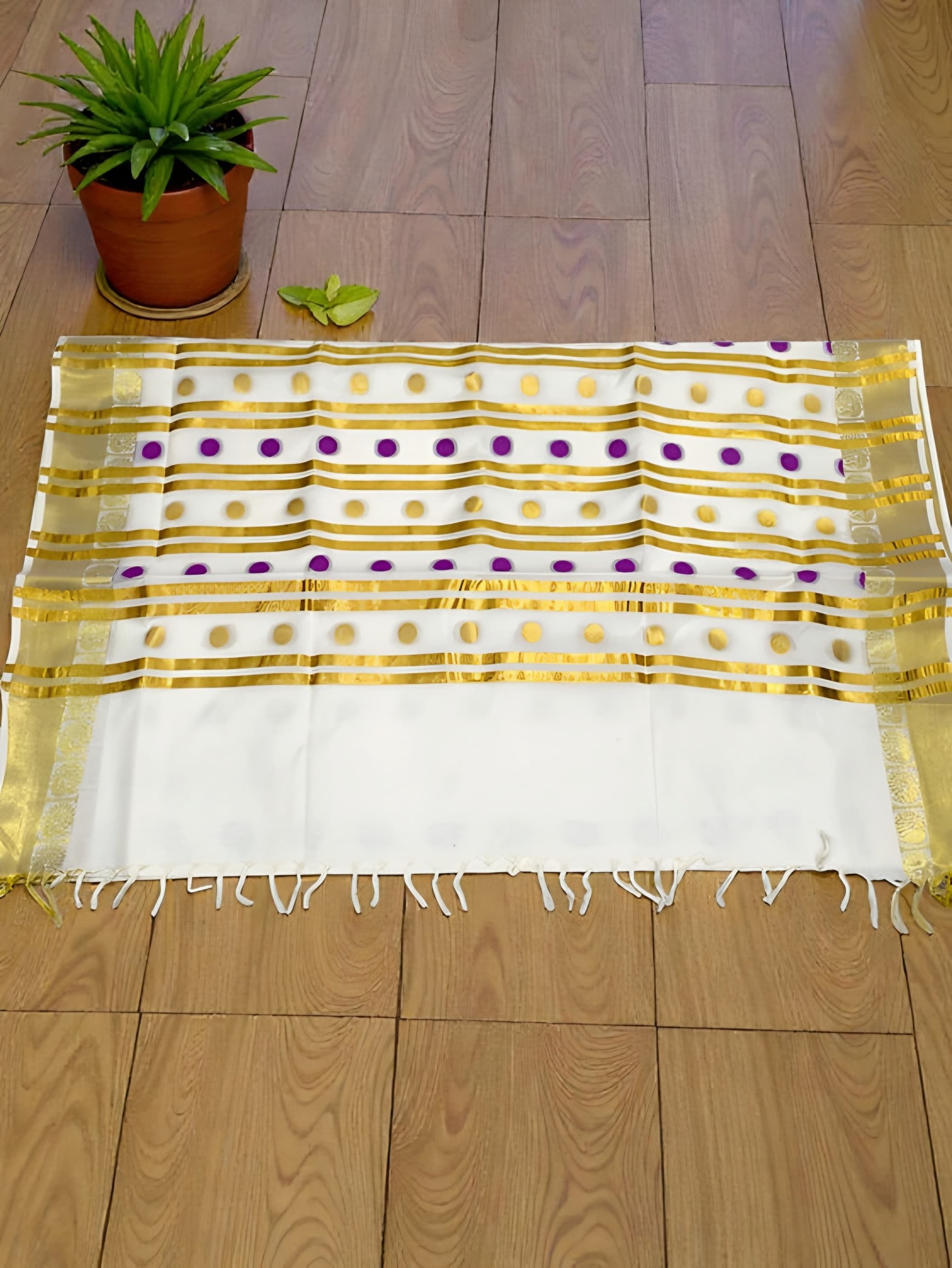 Pure cotton Coin butta color emboss Set saree with blouse