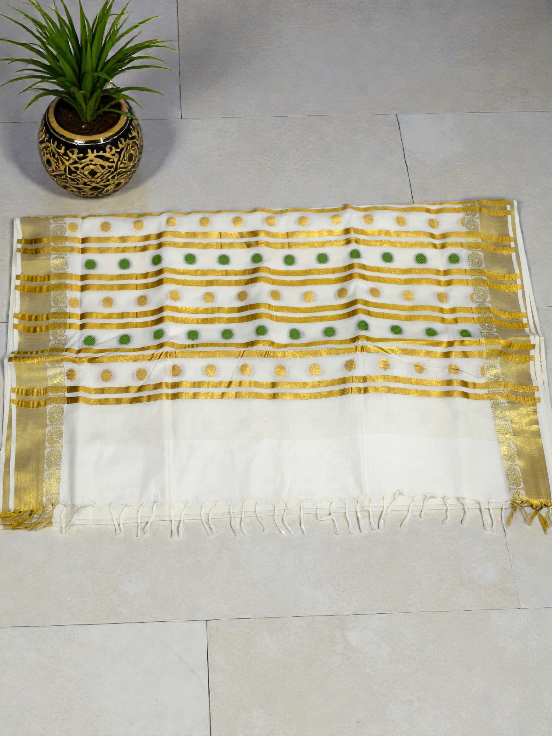 Pure cotton Coin butta color emboss Set saree with blouse