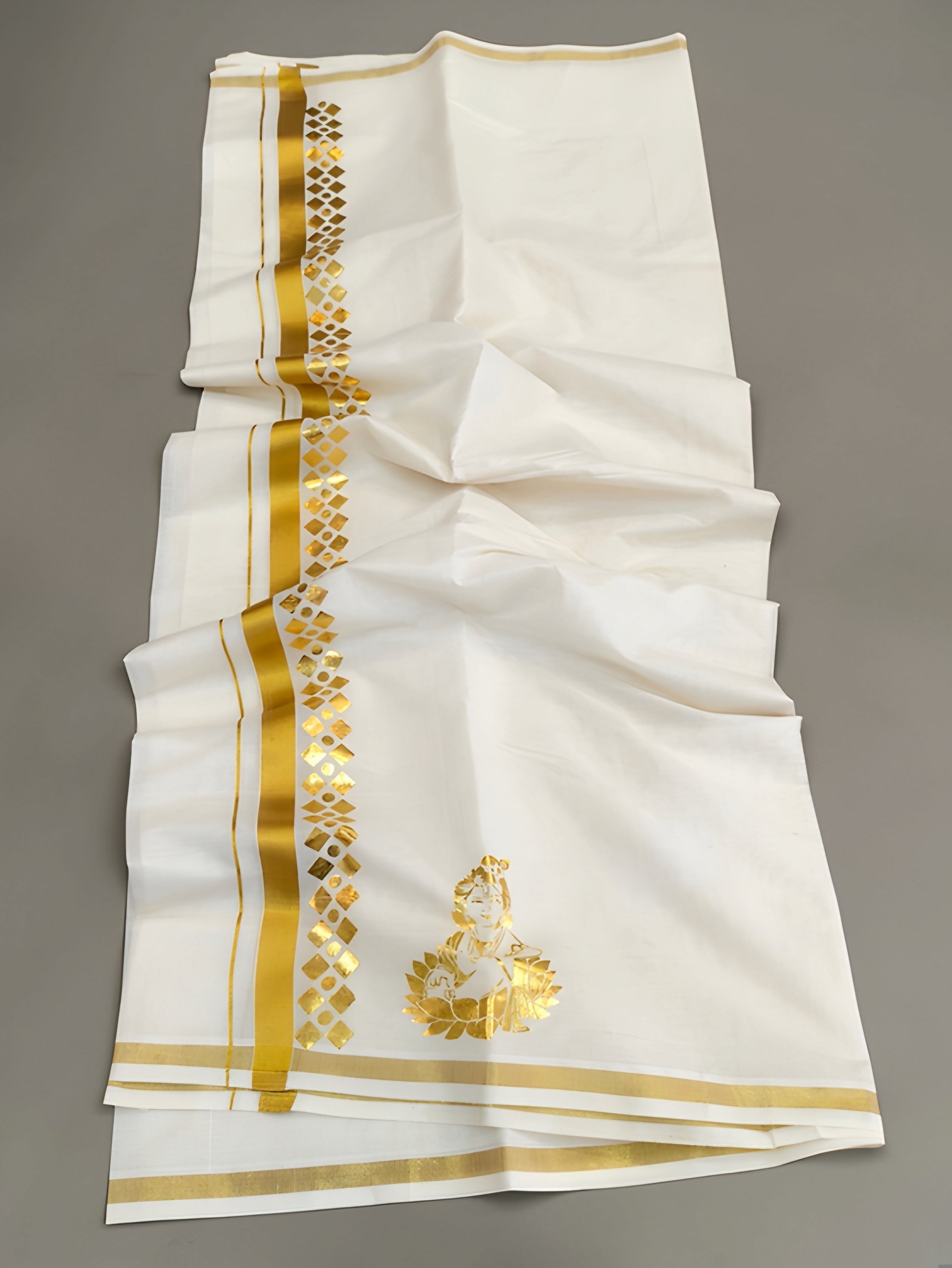 Mens Golden special dhoti for special occasions 4 meter