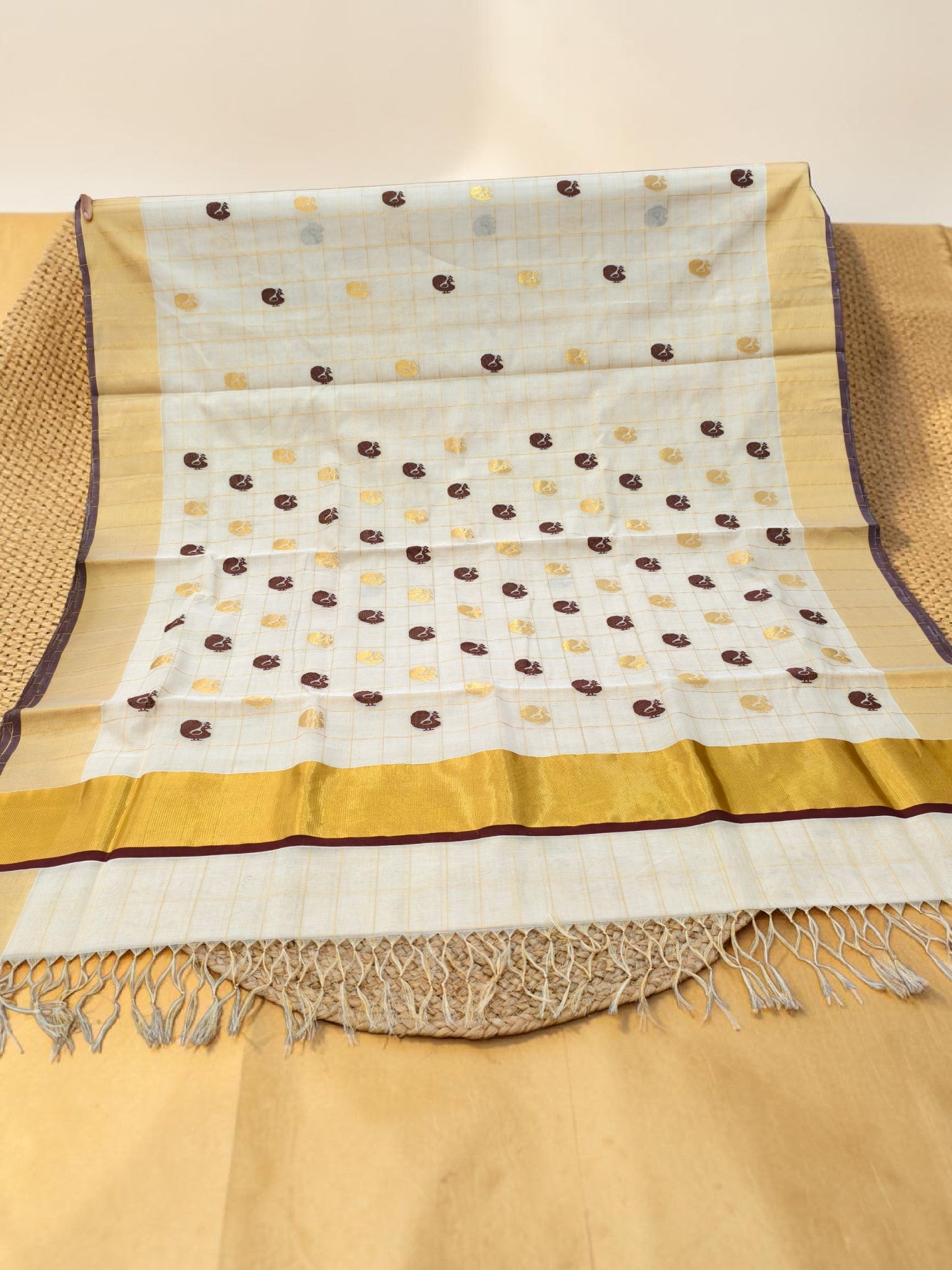 Pure Handloom Tissue Check saree with Putta work attached blouse / Handloom