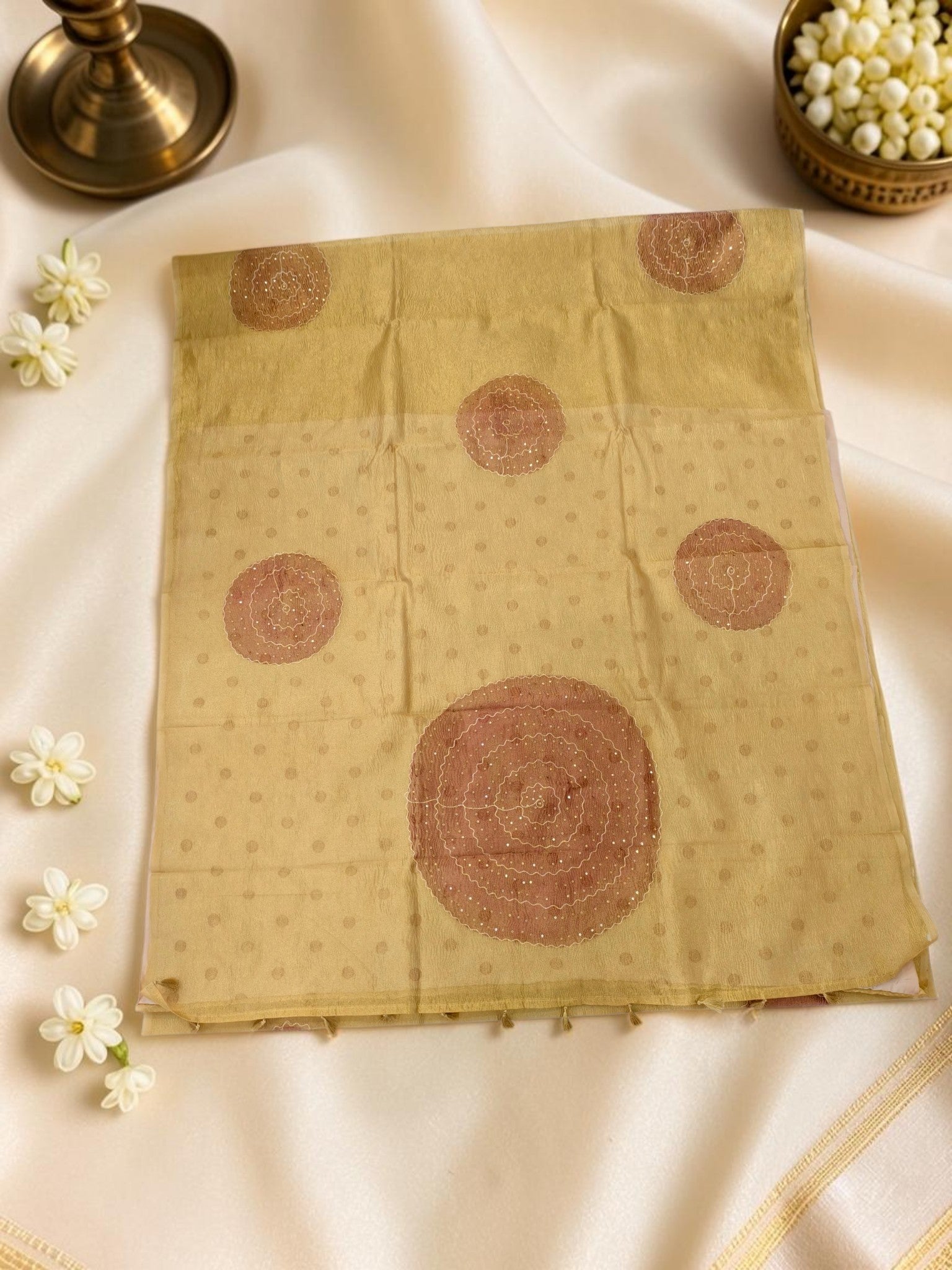 Grand Tissue Handwork saree with trending design