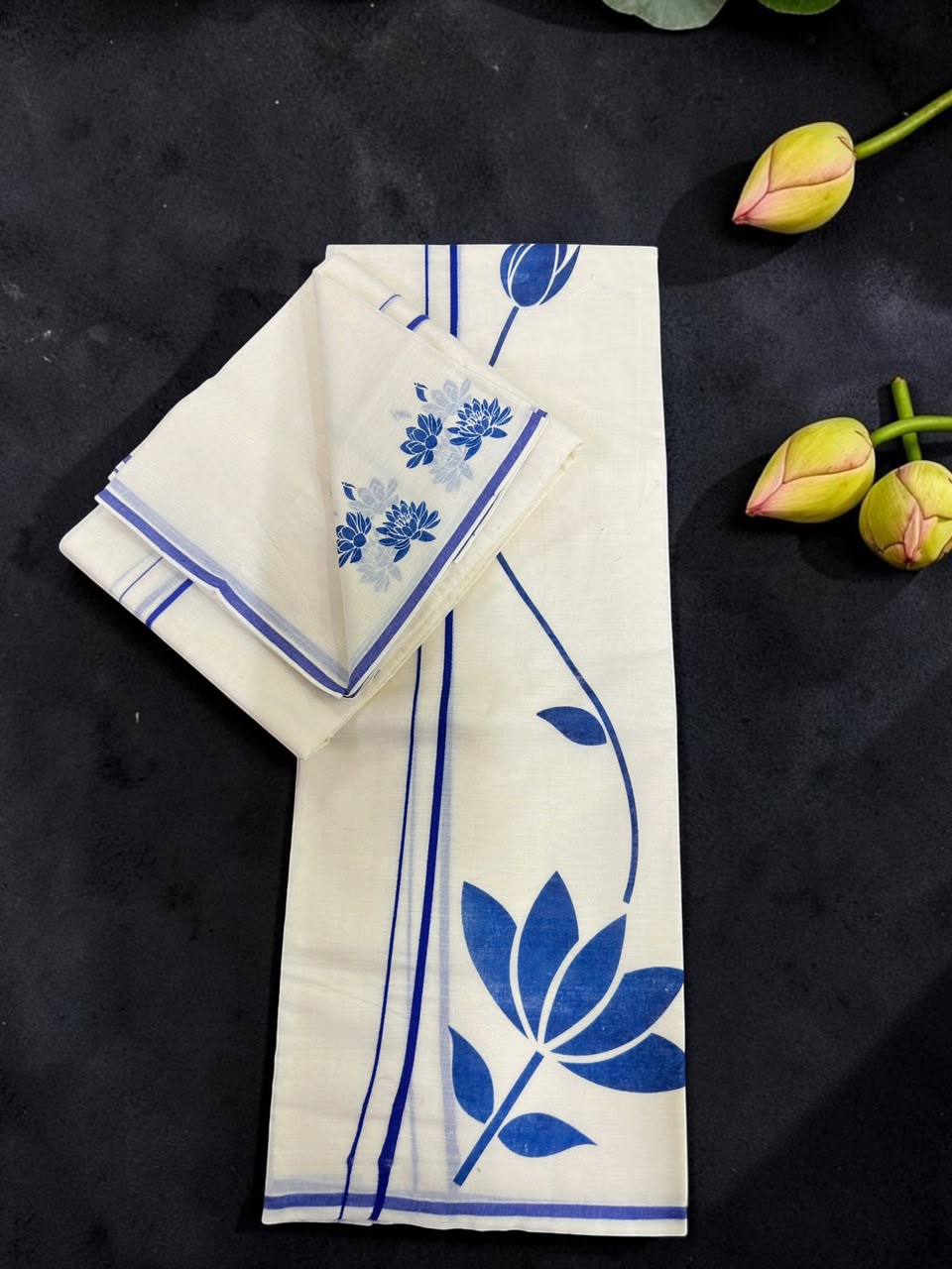Trending Ladies Set mundu with long flower print