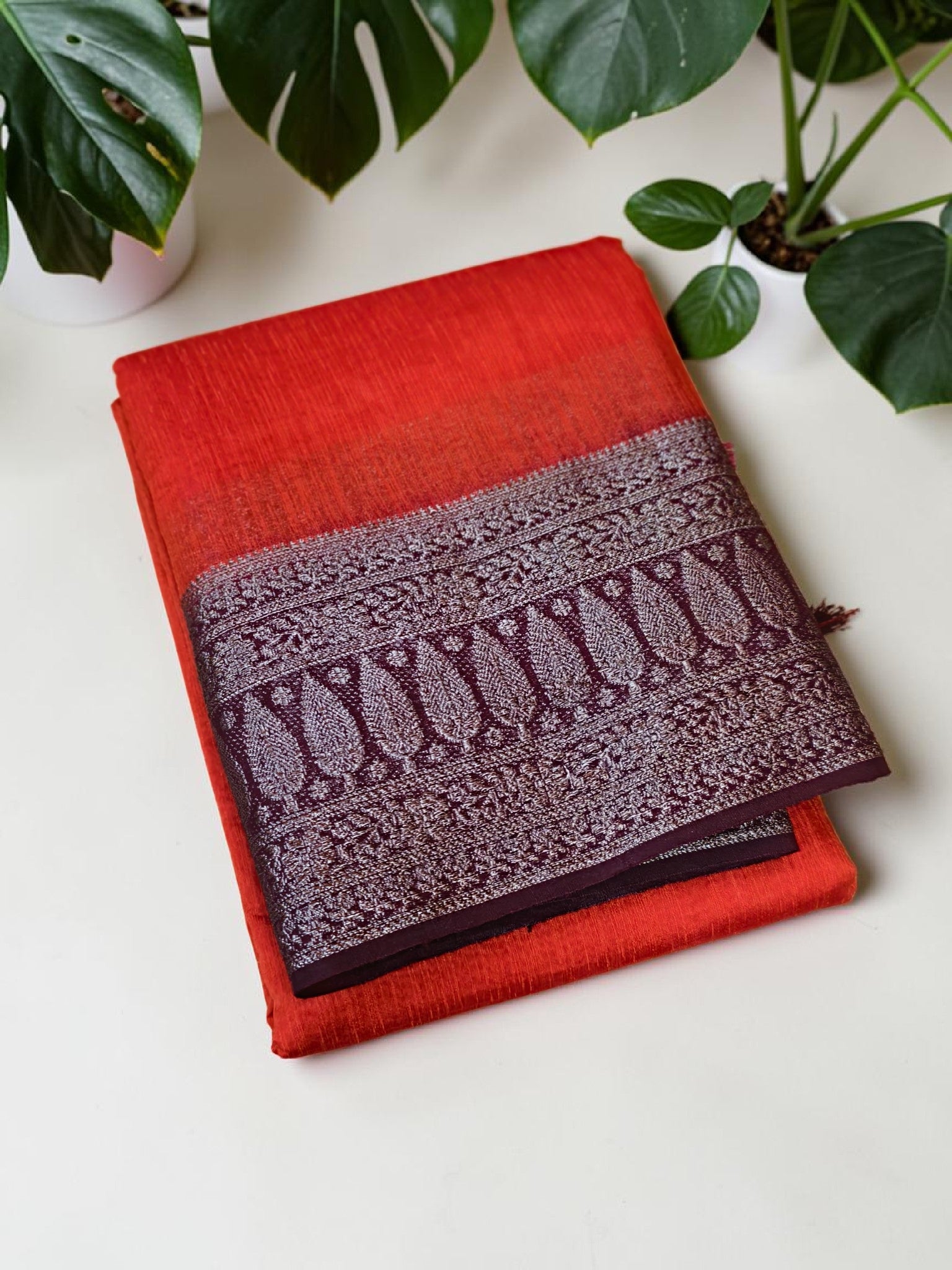 Jute Banarasi contrast border with blouse