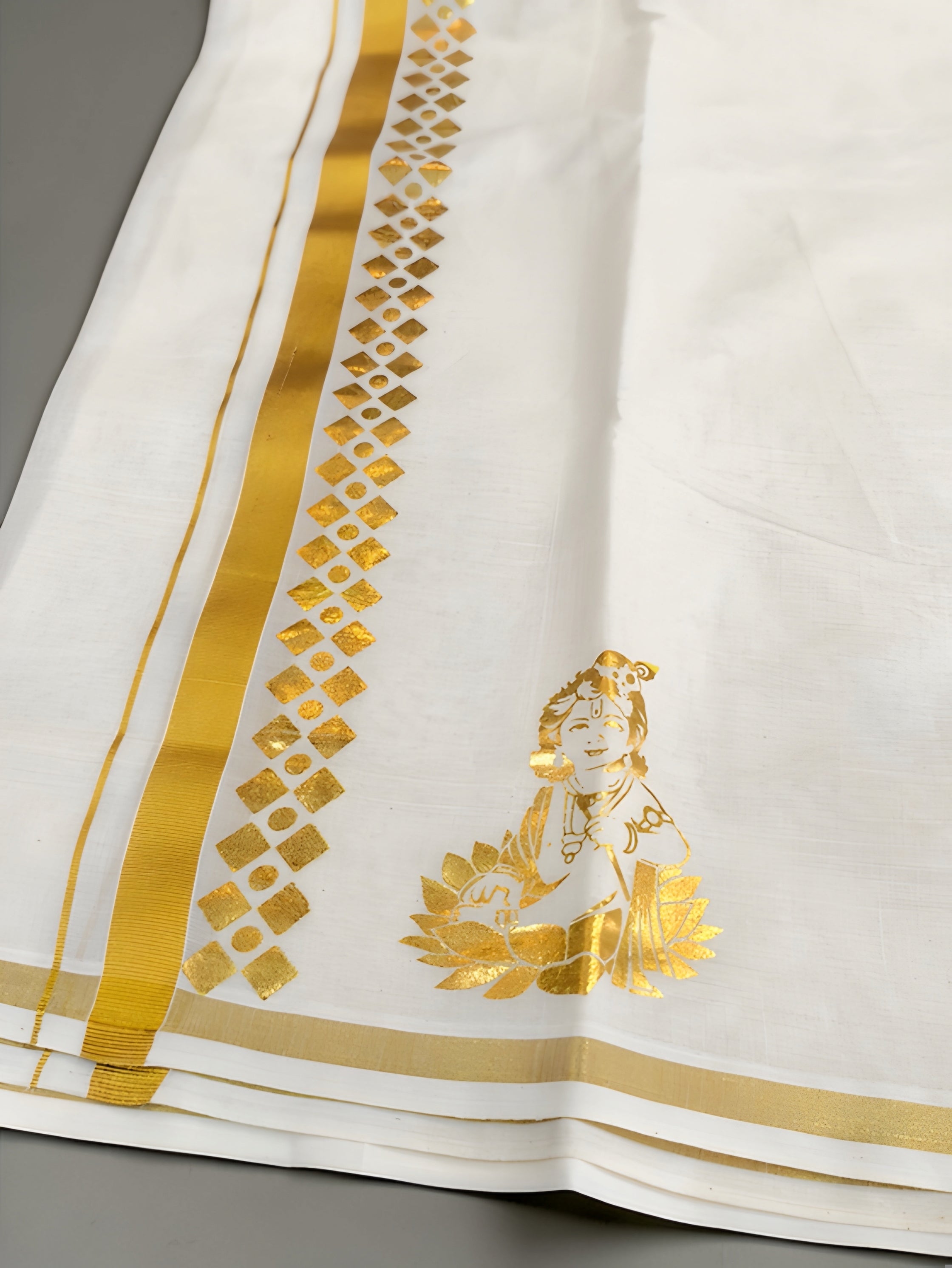 Mens Golden special dhoti for special occasions 4 meter
