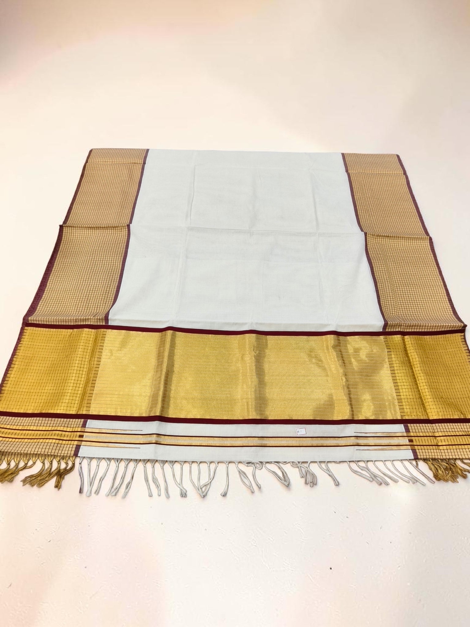 Handloom Cotton Saree 6 inch border with blouse / Handloom
