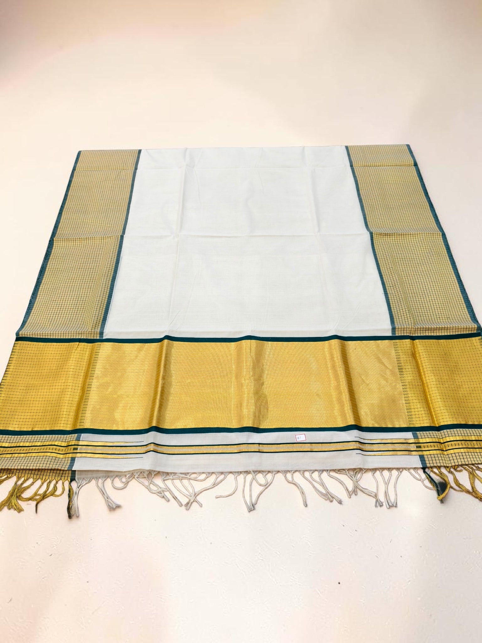 Handloom Cotton Saree 6 inch border with blouse / Handloom