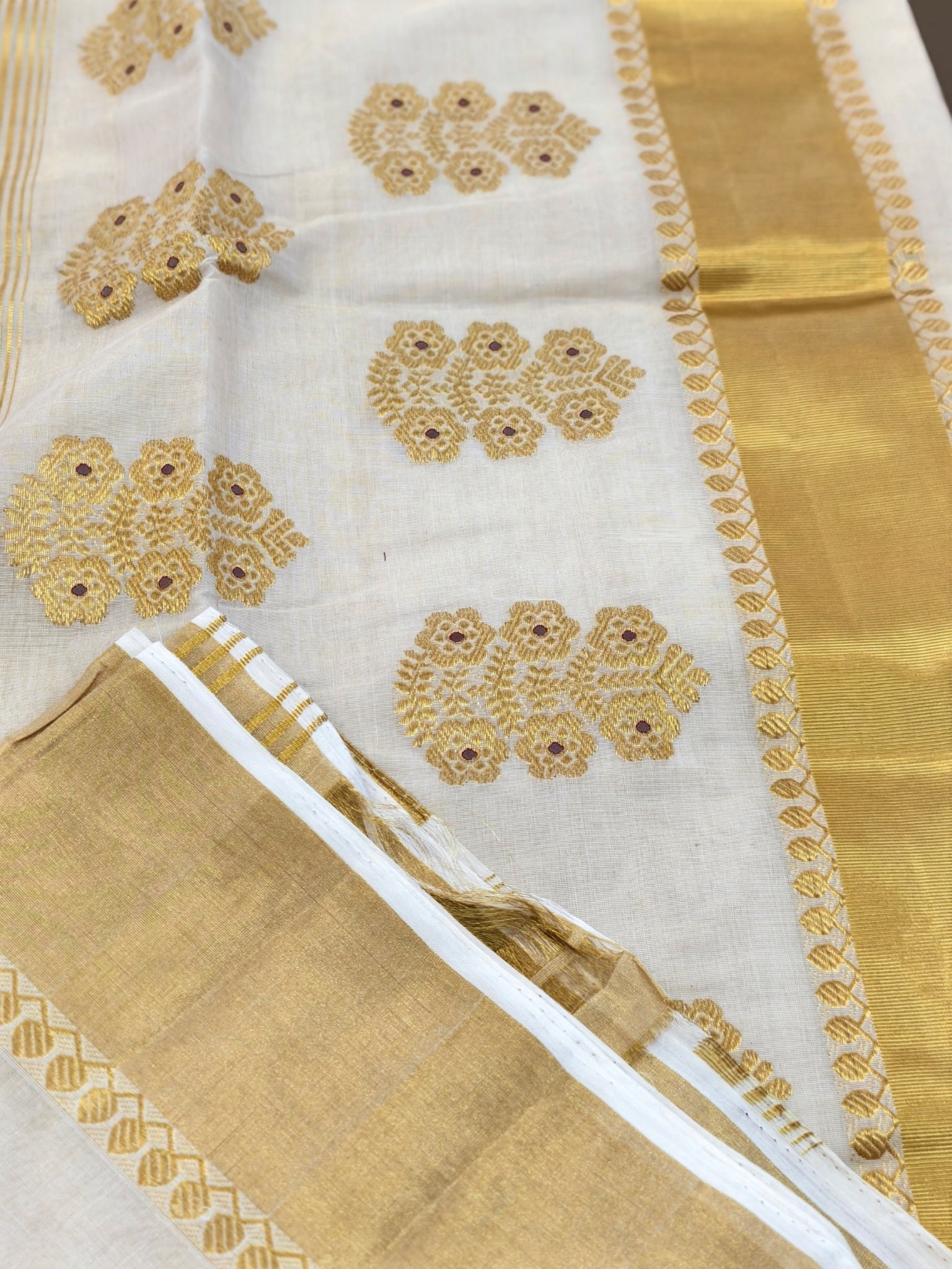 Pure Tissue Handloom premium meena work with Blouse / special occasions