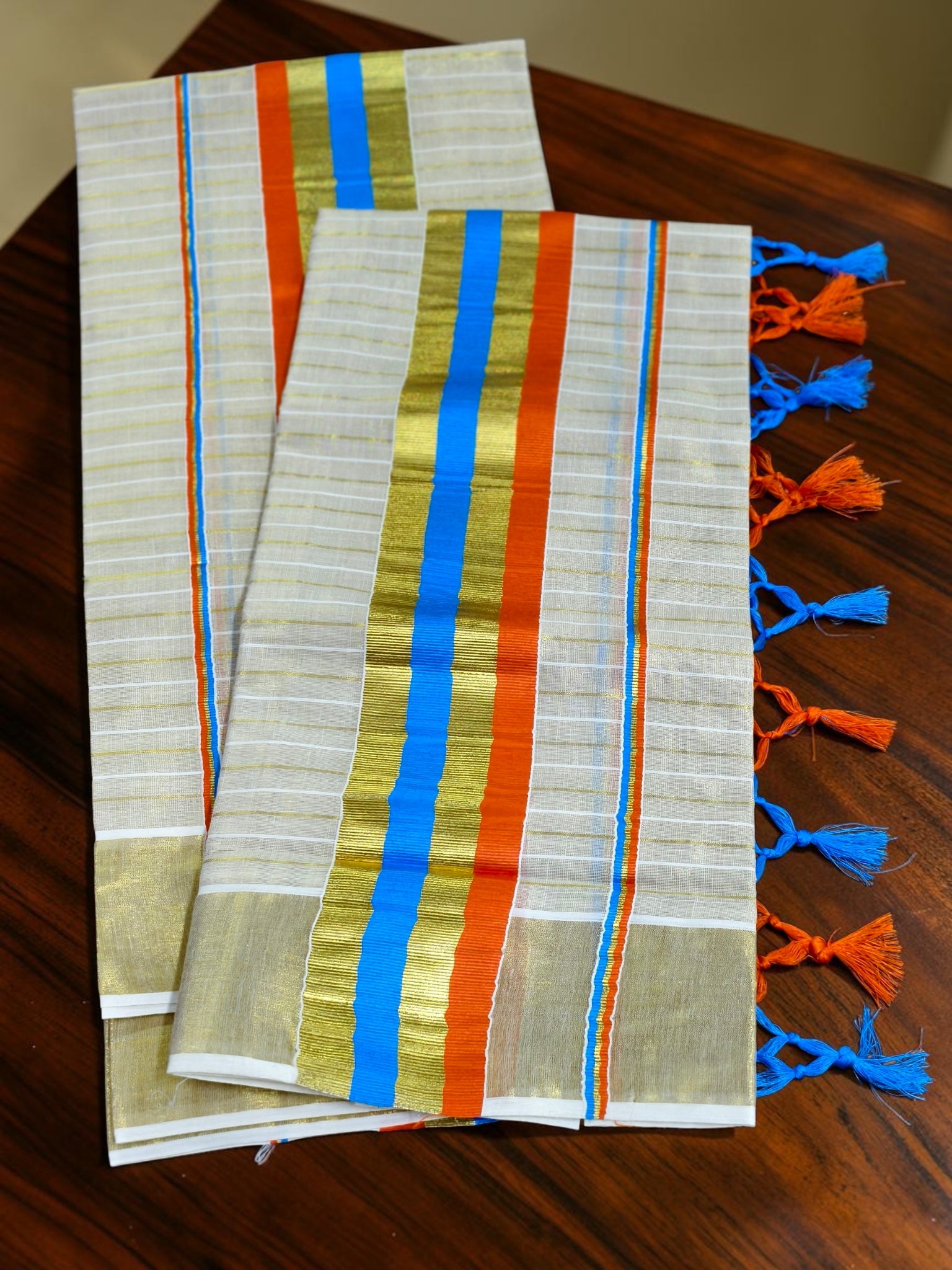 Tissue Set Mundu with multicolored border