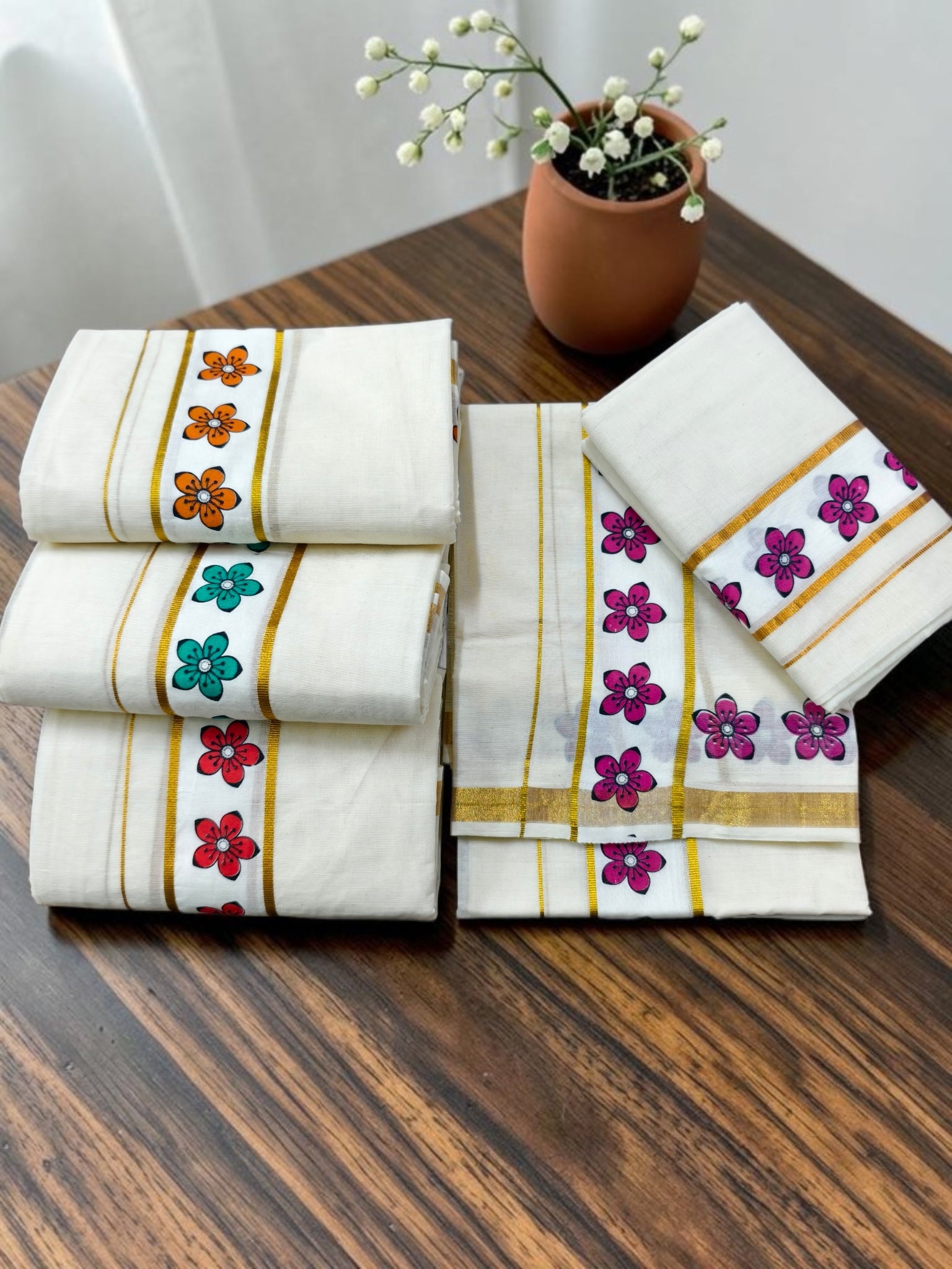 Kuthampully Set mundu with flower design