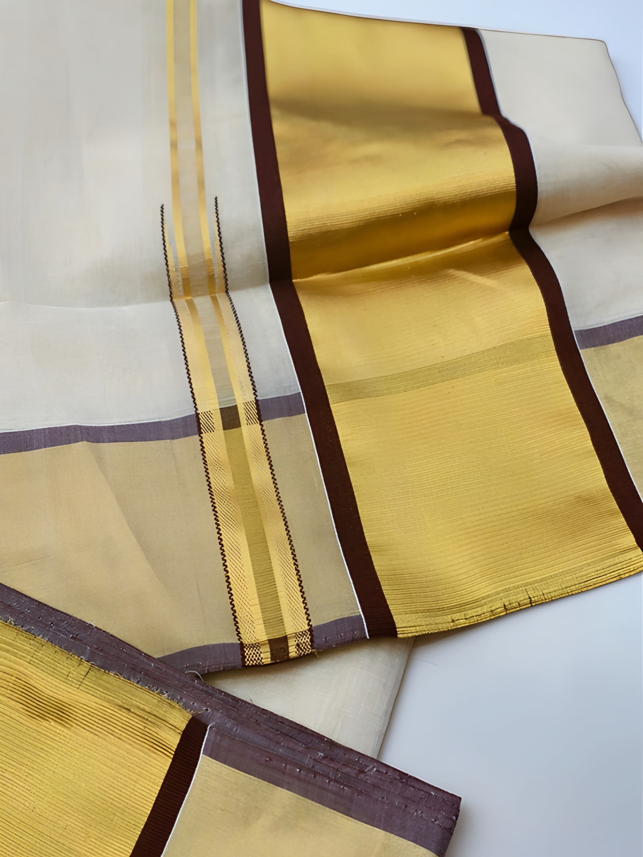 100% Pure Handloom ( Kayithiri ) Tissue Set Saree