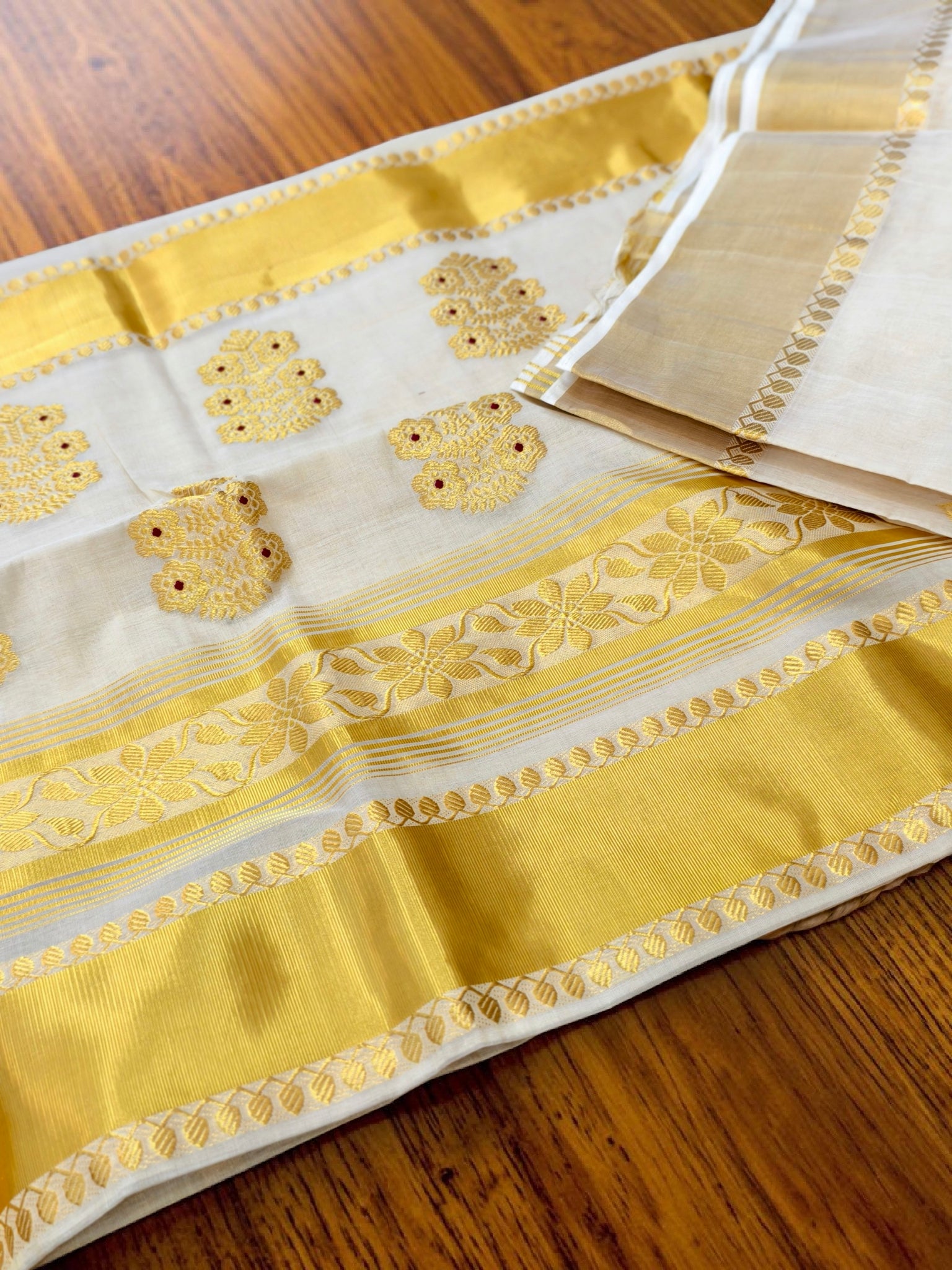 Pure Tissue Handloom premium meena work with Blouse / special occasions