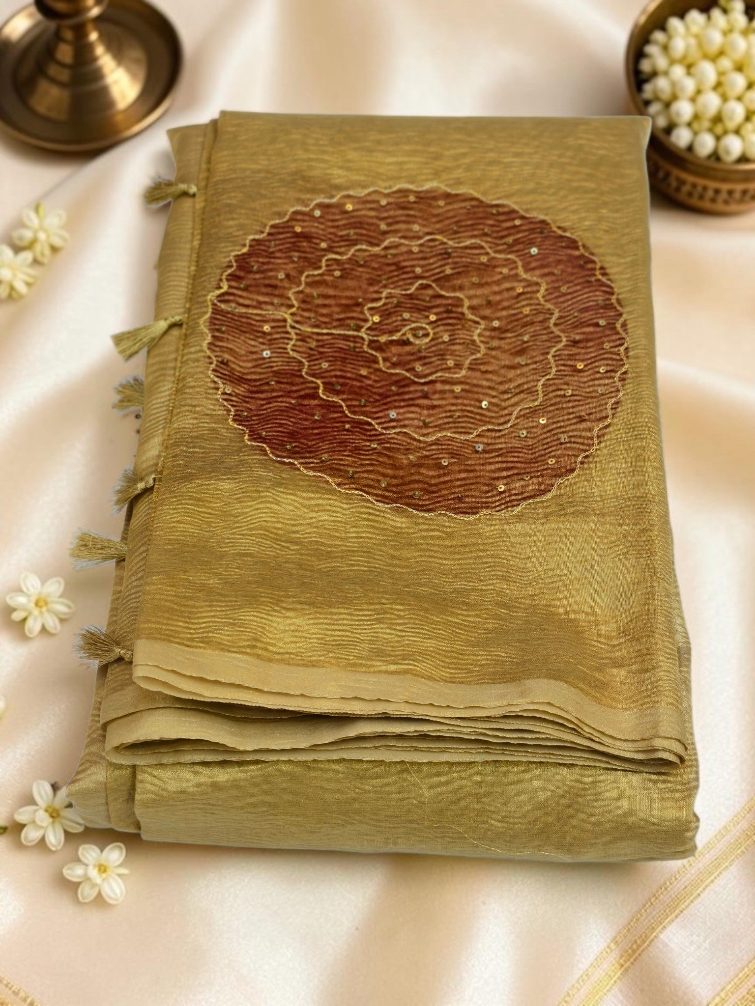 Grand Tissue Handwork saree with trending design