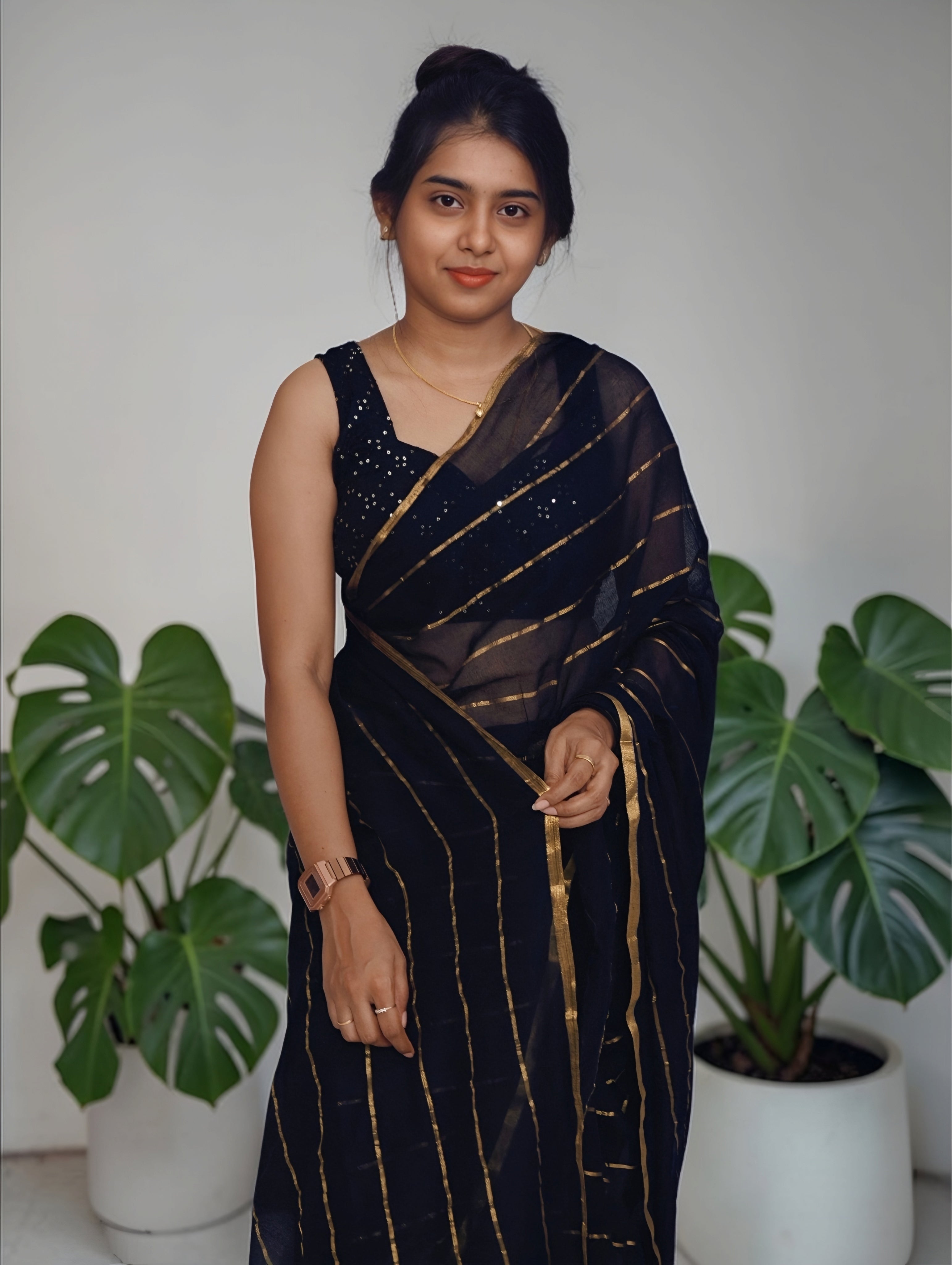 Black mul mul full gold line saree _high quality with tussles