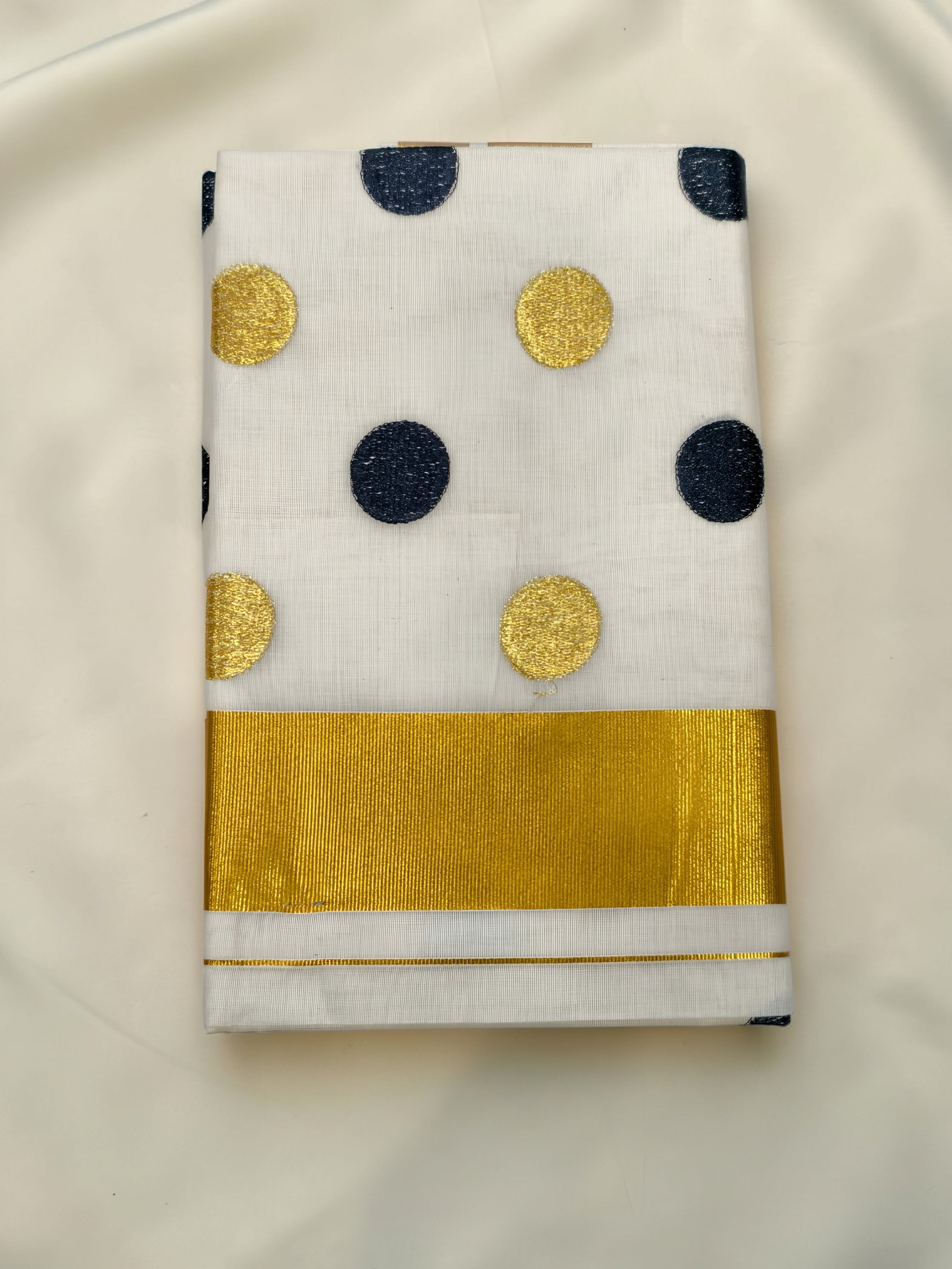 Polka dot Cotton Saree embroidery with blouse