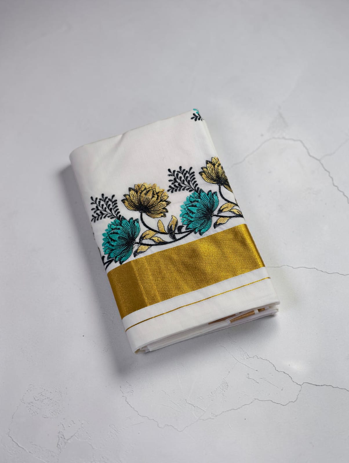 Pure Cotton Embroidery Saree Full body with blouse_ Lotus Embroidery