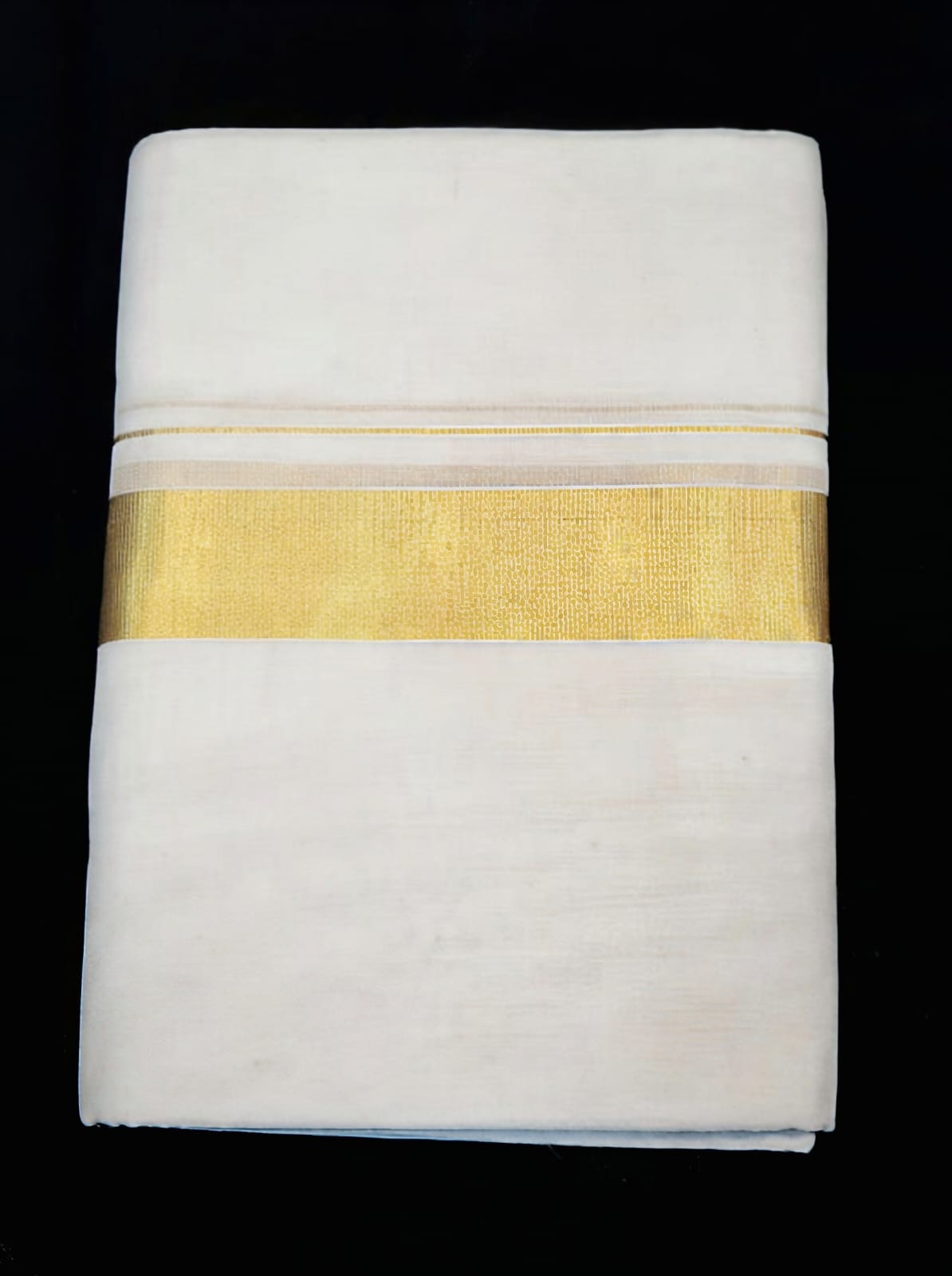 Kuthampully Men's Pure Handloom Dhoti 4 mtr - Groom