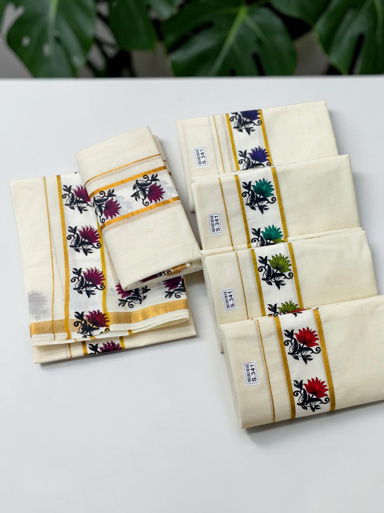 Lotus print set mundu / kerala set mundu