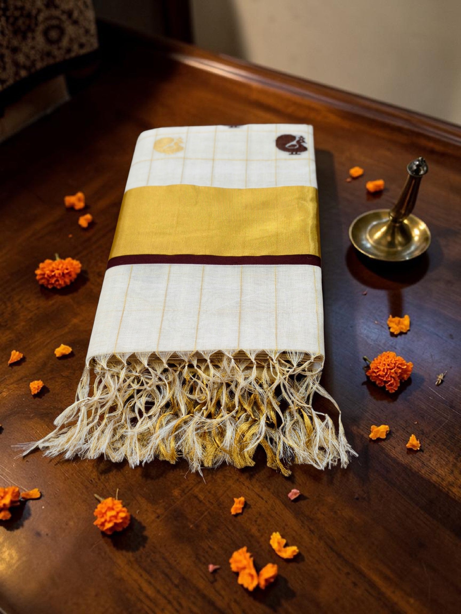 Pure Handloom Tissue Check saree with Putta work attached blouse / Handloom